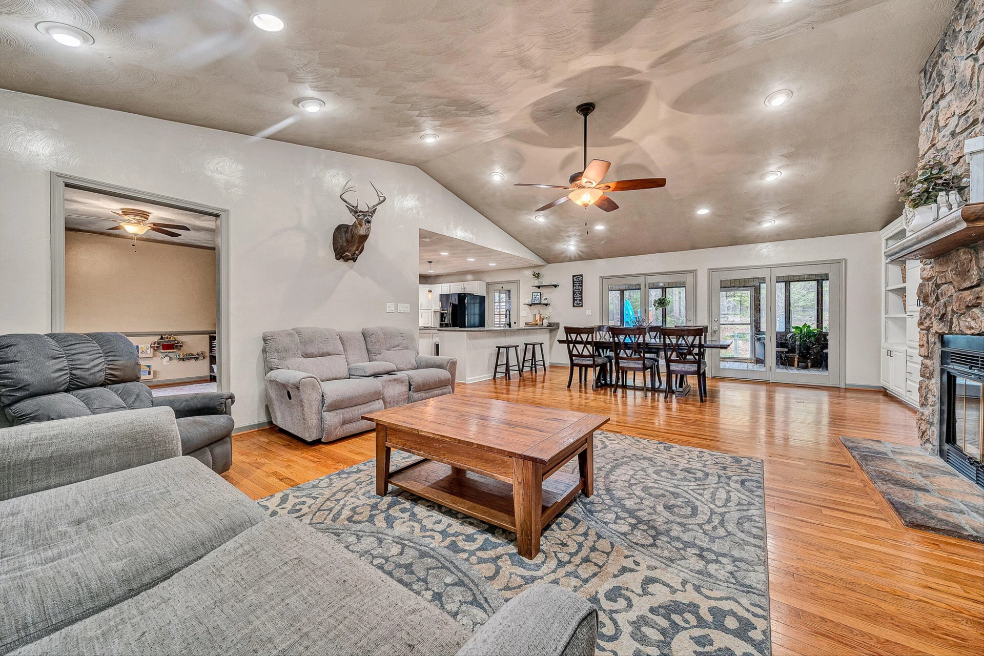 8102 Otterview DR - Photo 8