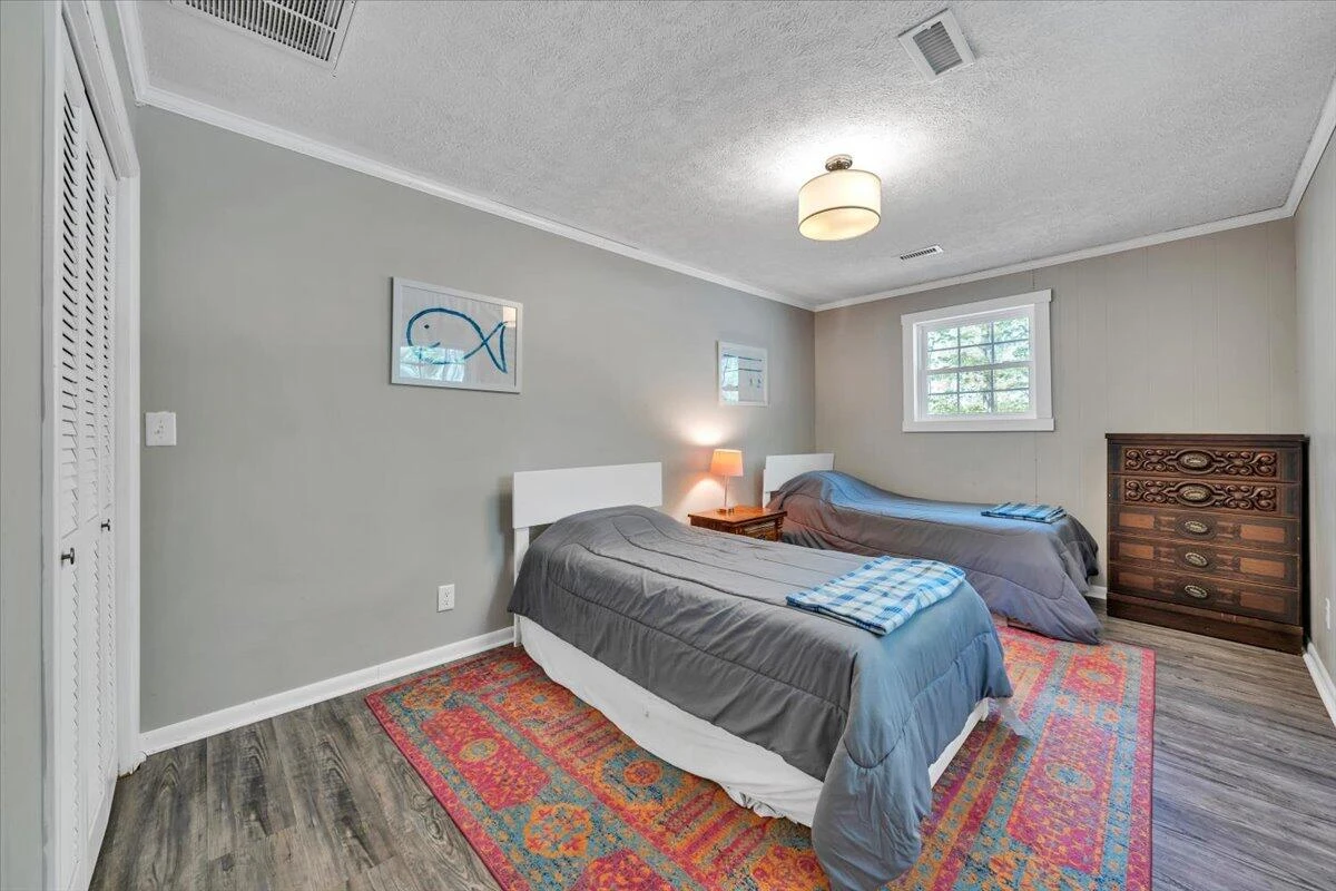 1355 Rosewood LN - Photo 23