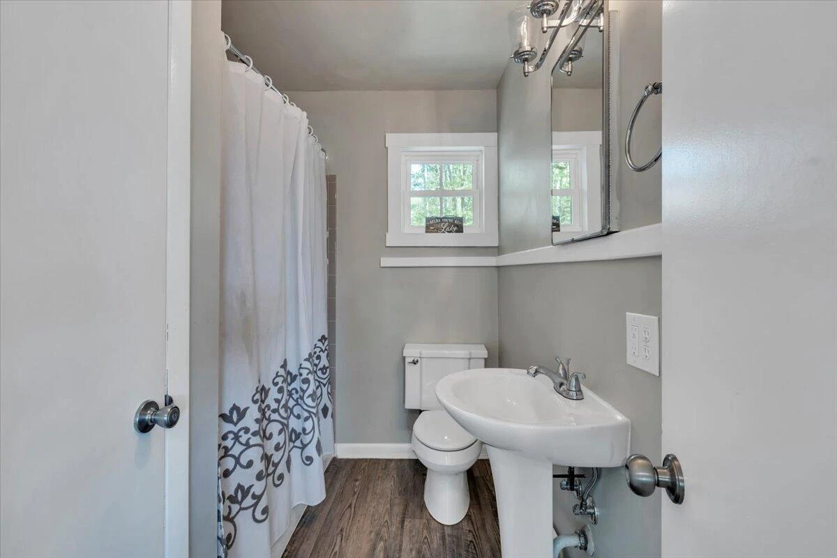 1355 Rosewood LN - Photo 25