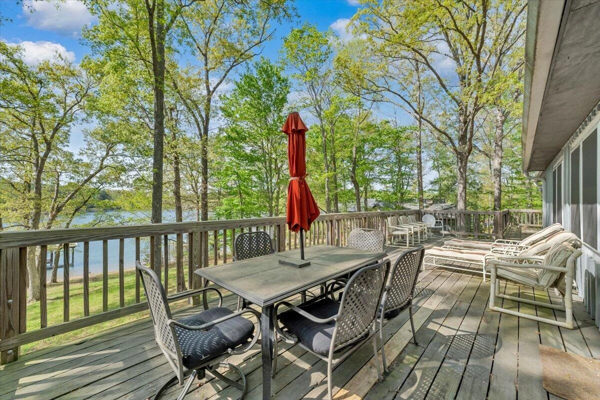 1355 Rosewood LN - Photo 45