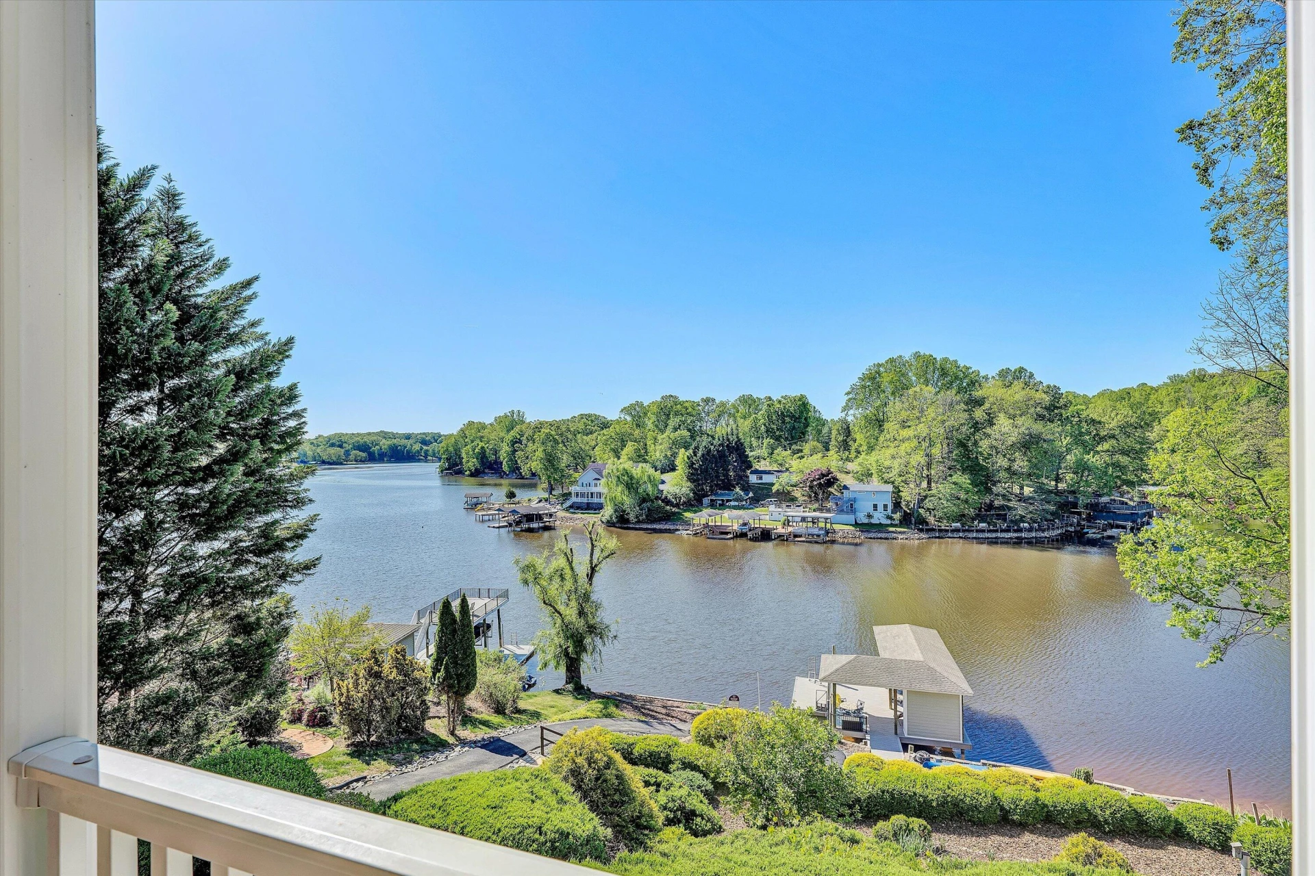 380 Sourwood DR - Photo 33