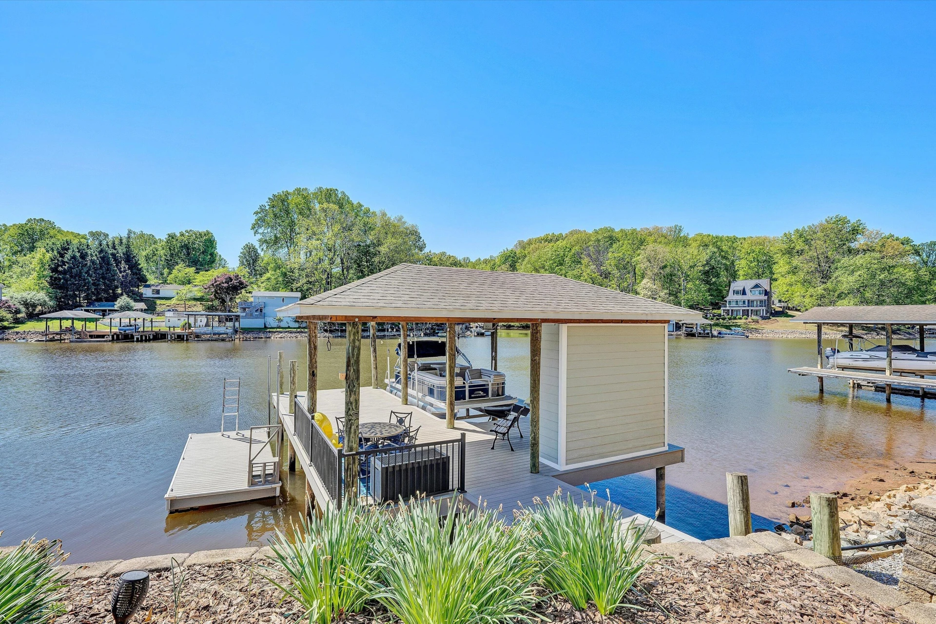380 Sourwood DR - Photo 57