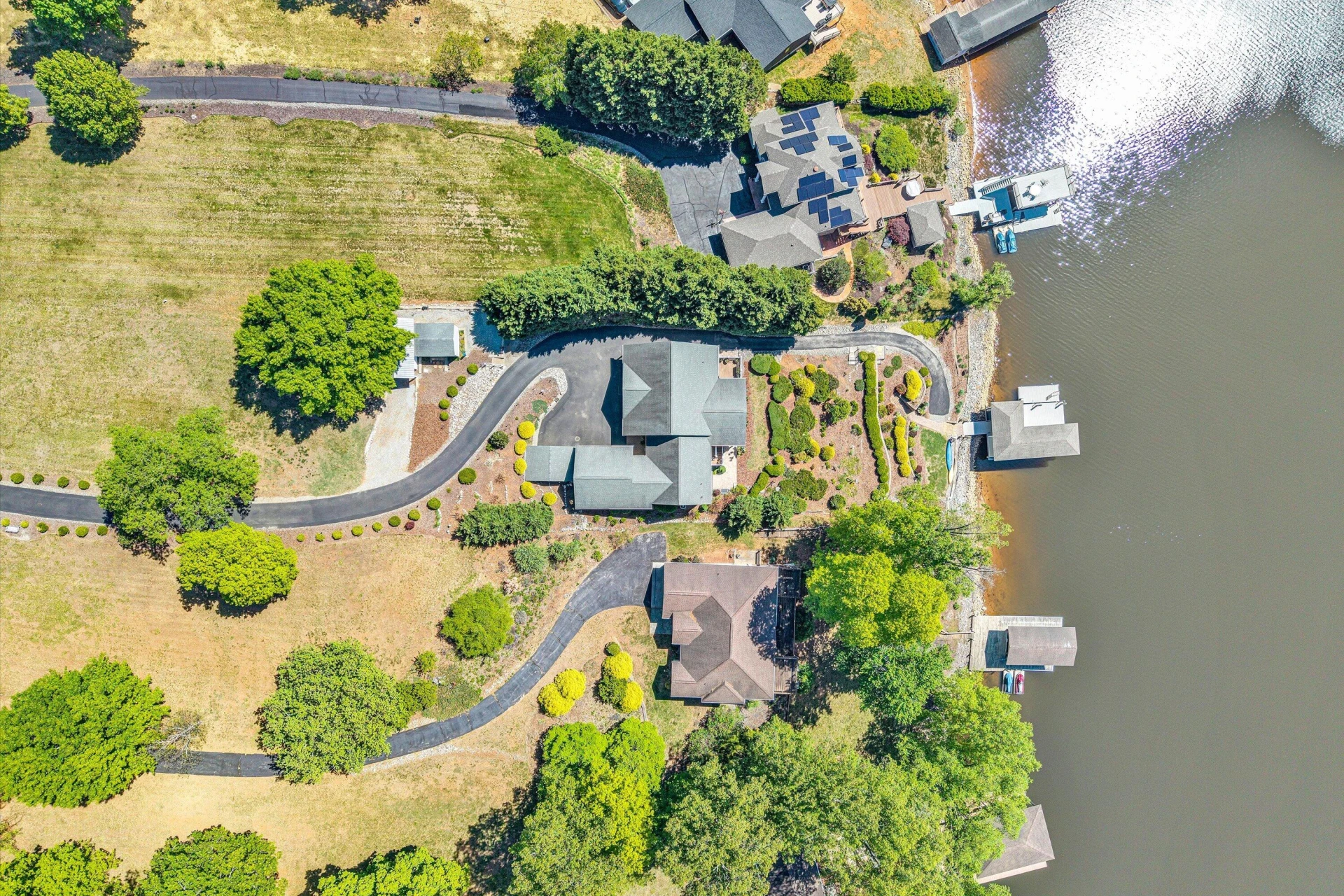 380 Sourwood DR - Photo 9