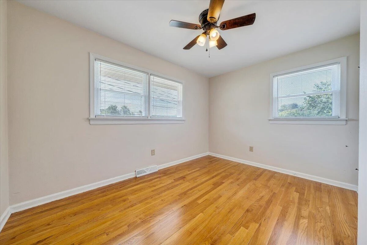 3767 Norway AVE NW - Photo 20