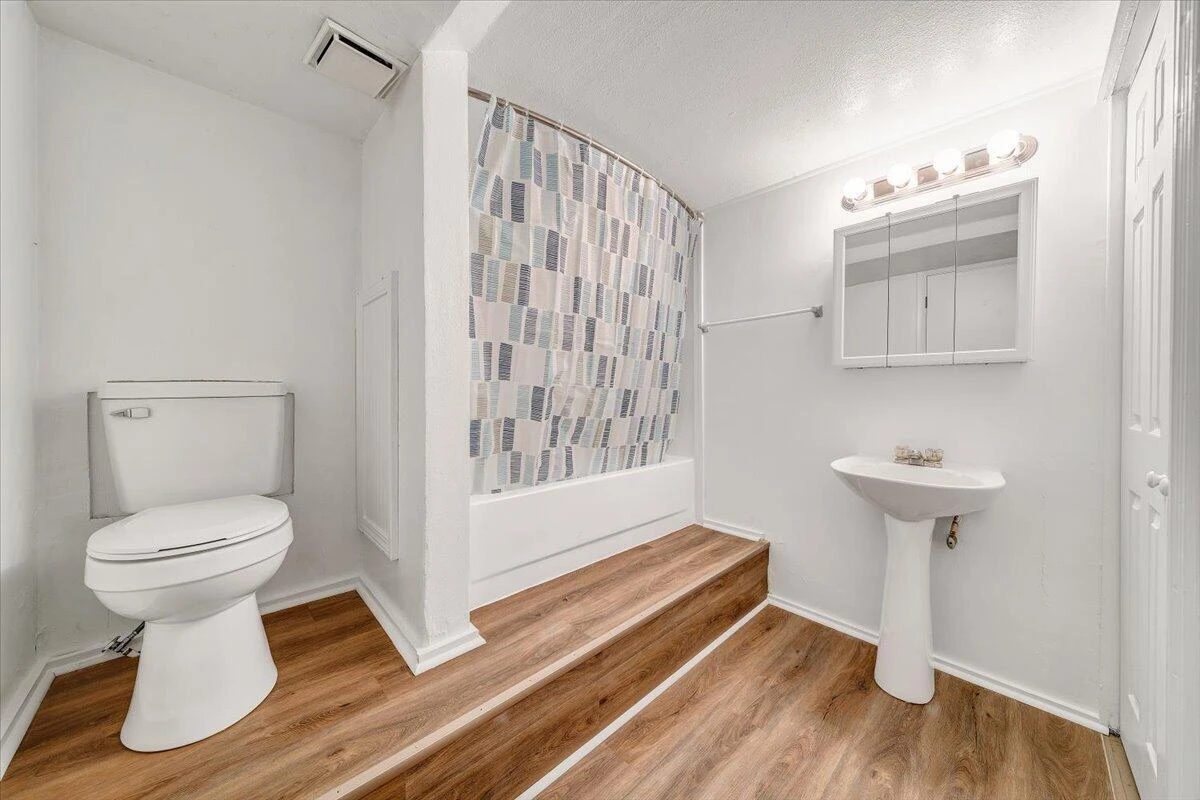 3767 Norway AVE NW - Photo 32