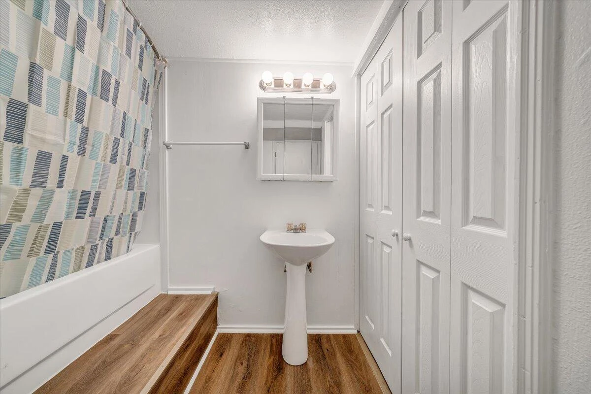 3767 Norway AVE NW - Photo 33