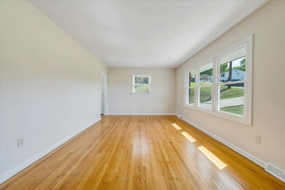 3767 Norway AVE NW - Photo 5