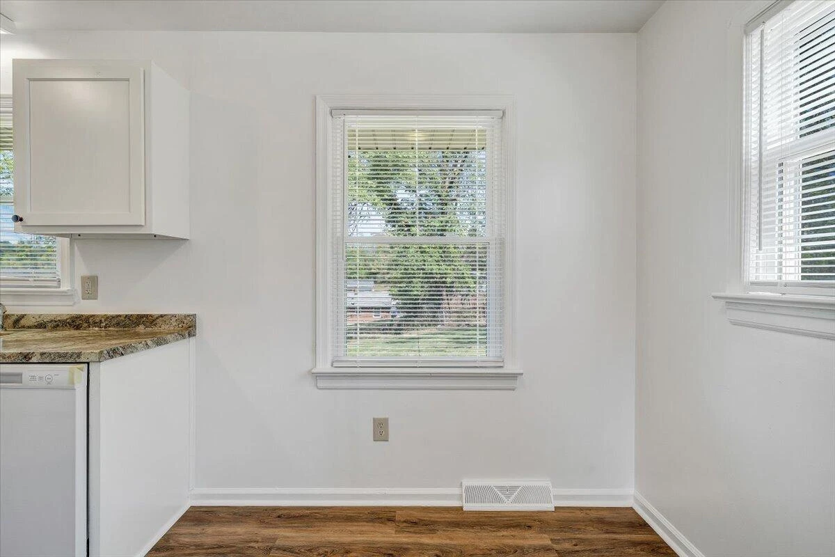 3767 Norway AVE NW - Photo 9