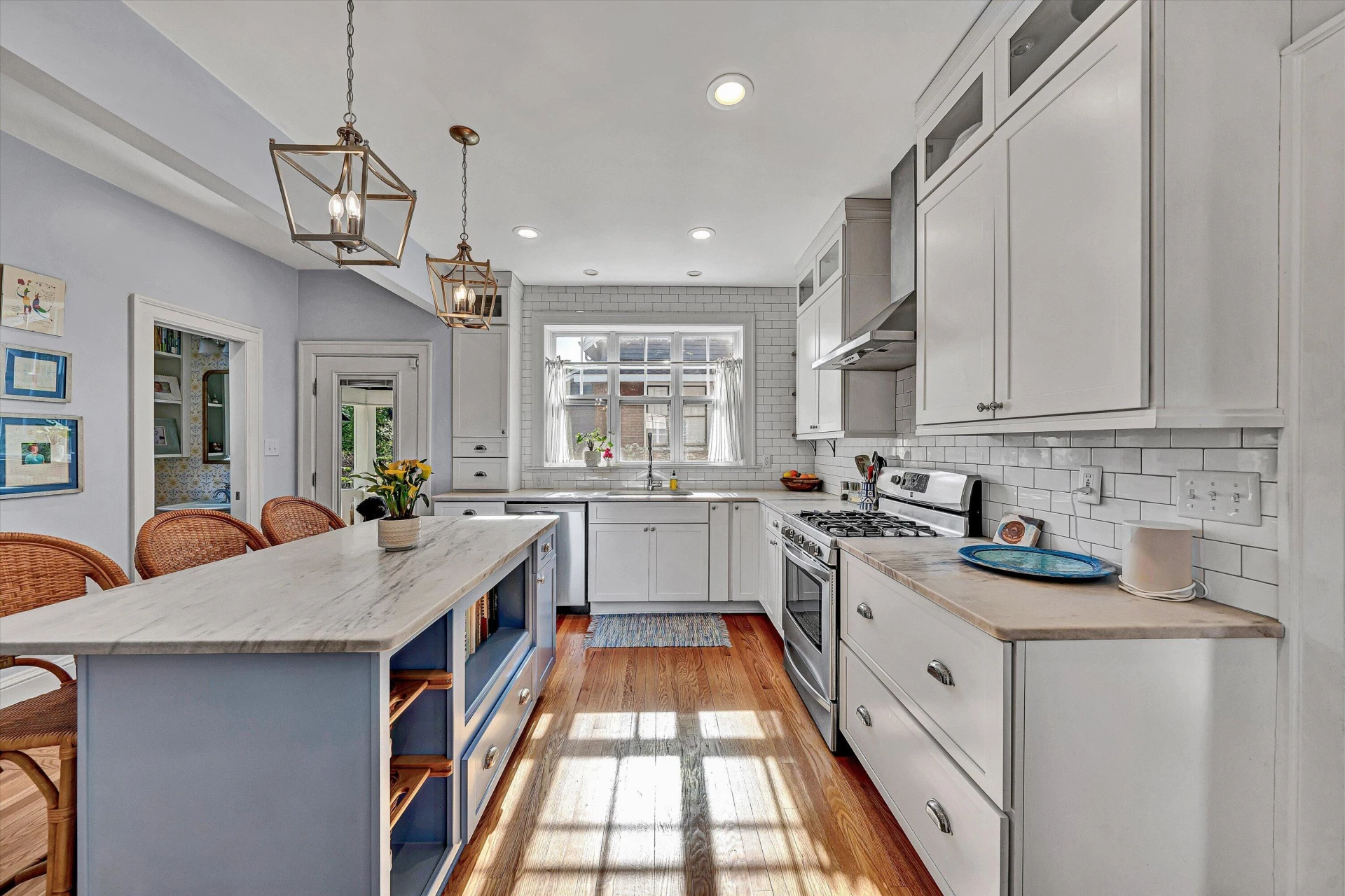 1819 Windsor AVE SW - Photo 17