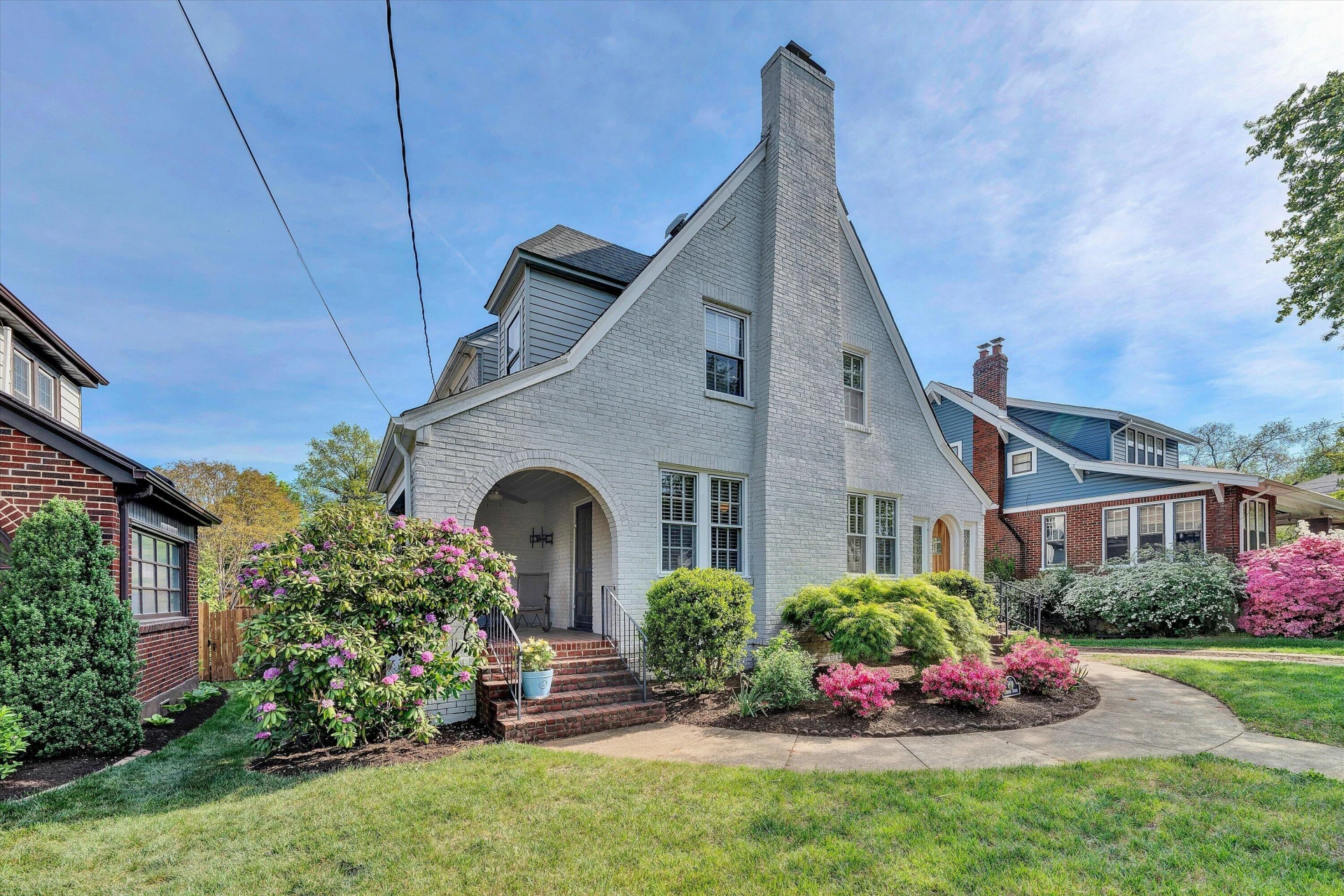 1819 Windsor AVE SW - Photo 3