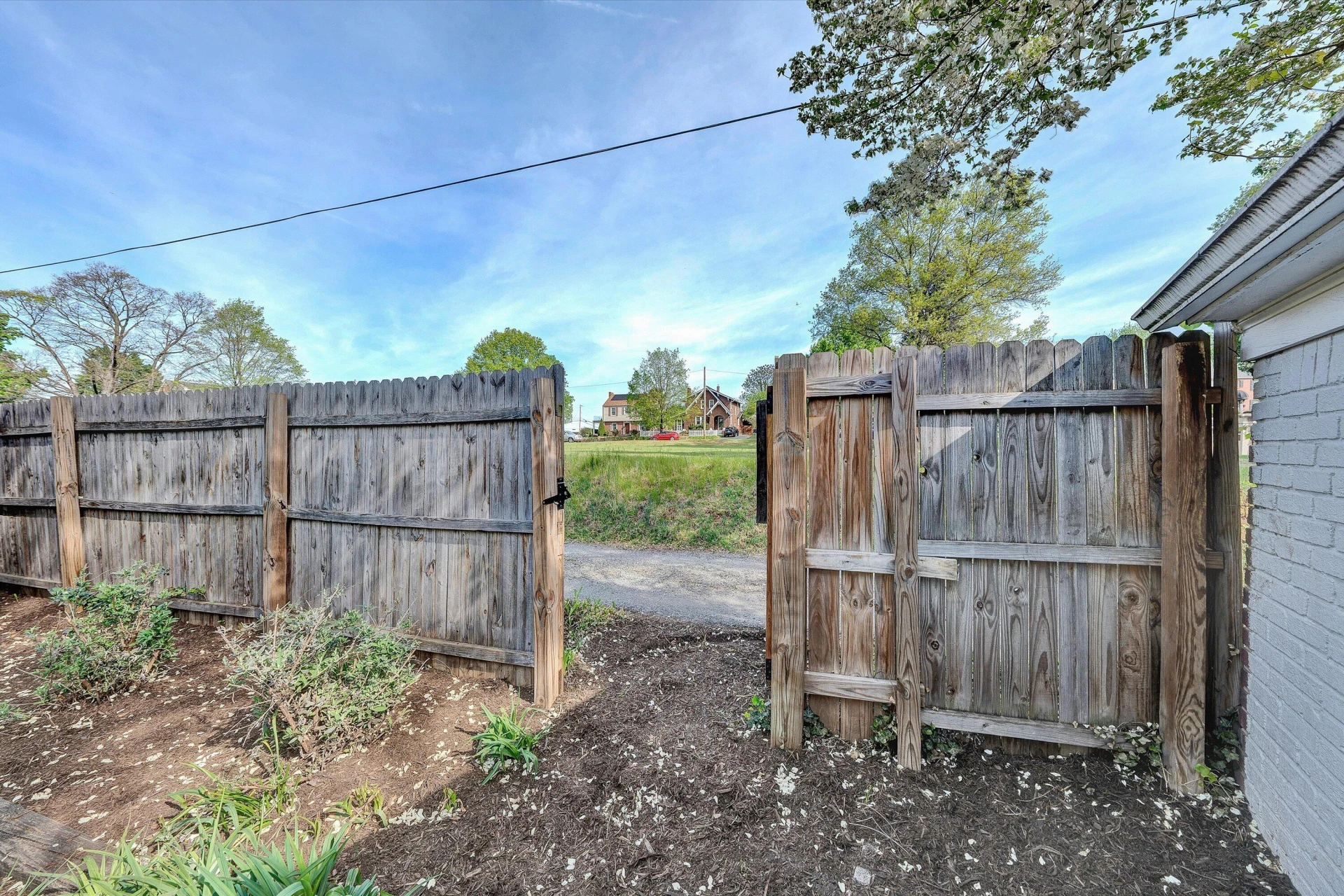 1819 Windsor AVE SW - Photo 46