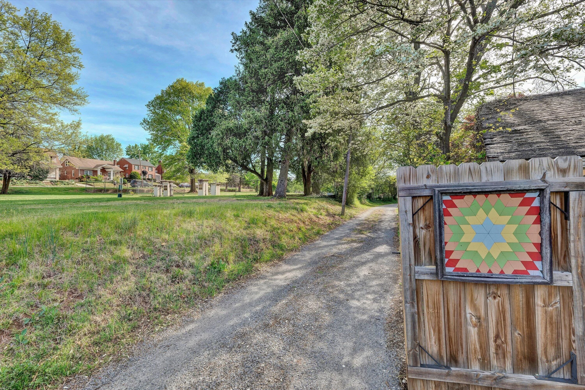 1819 Windsor AVE SW - Photo 47