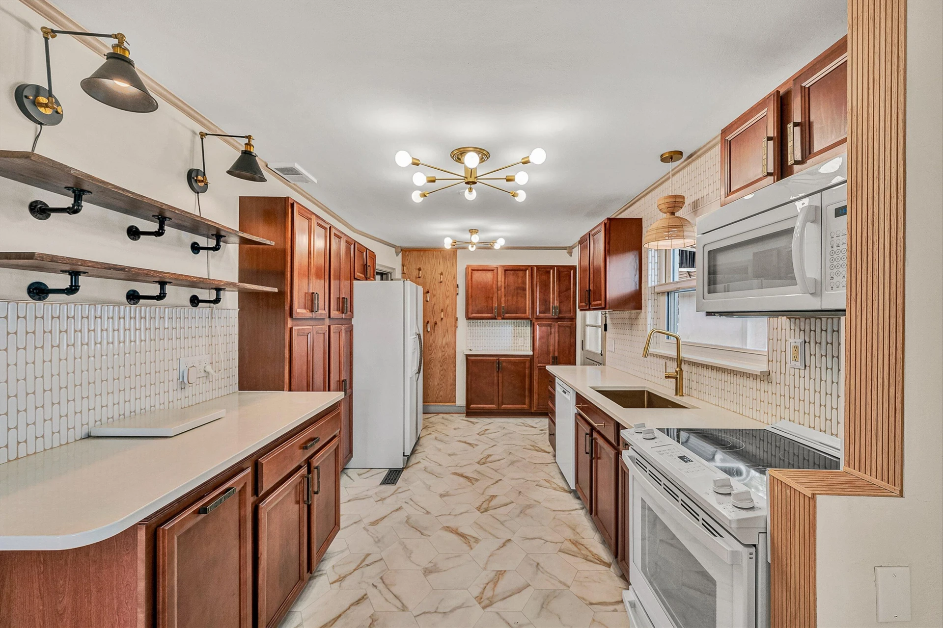 3337 Woodland DR SW - Photo 11