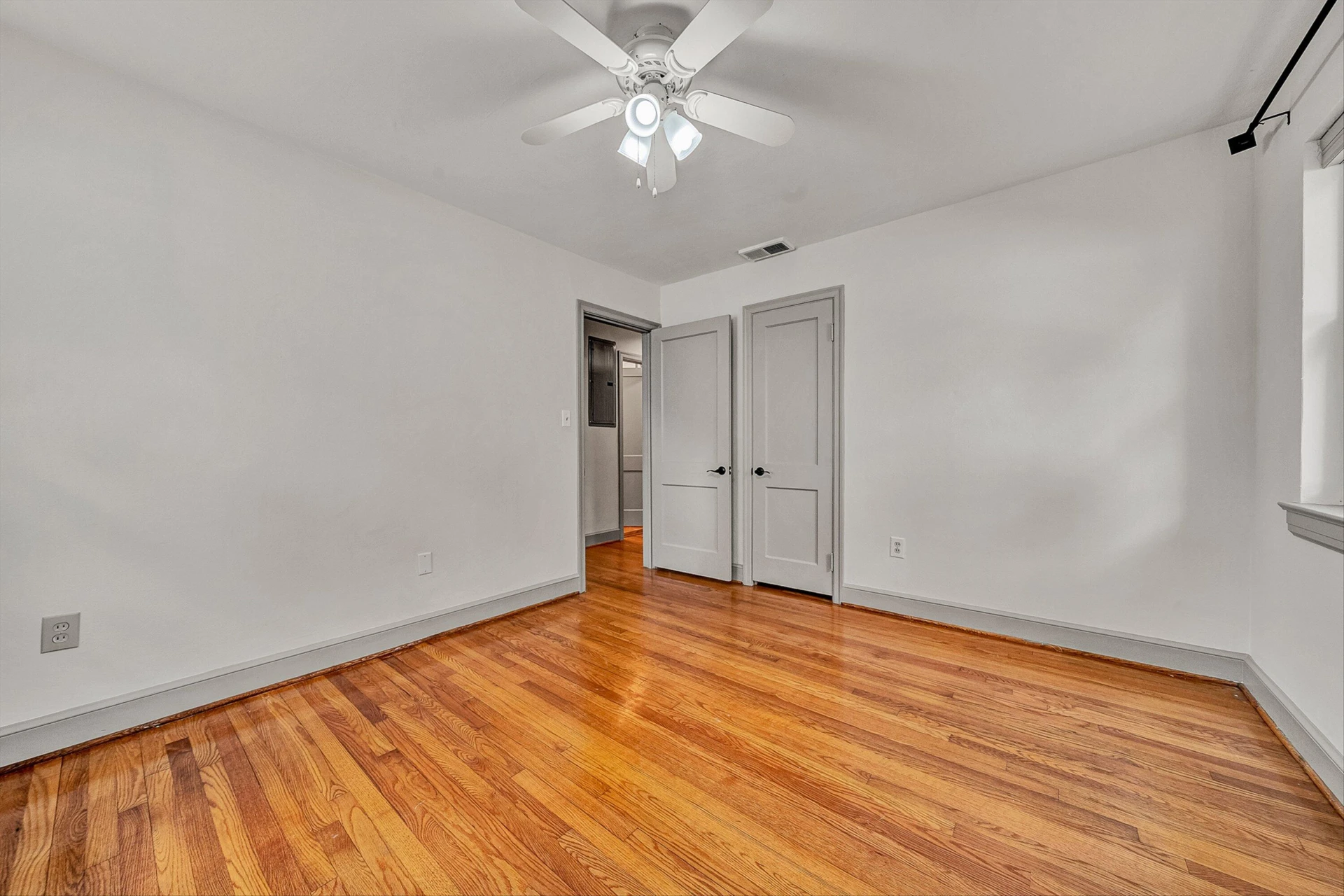 3337 Woodland DR SW - Photo 15