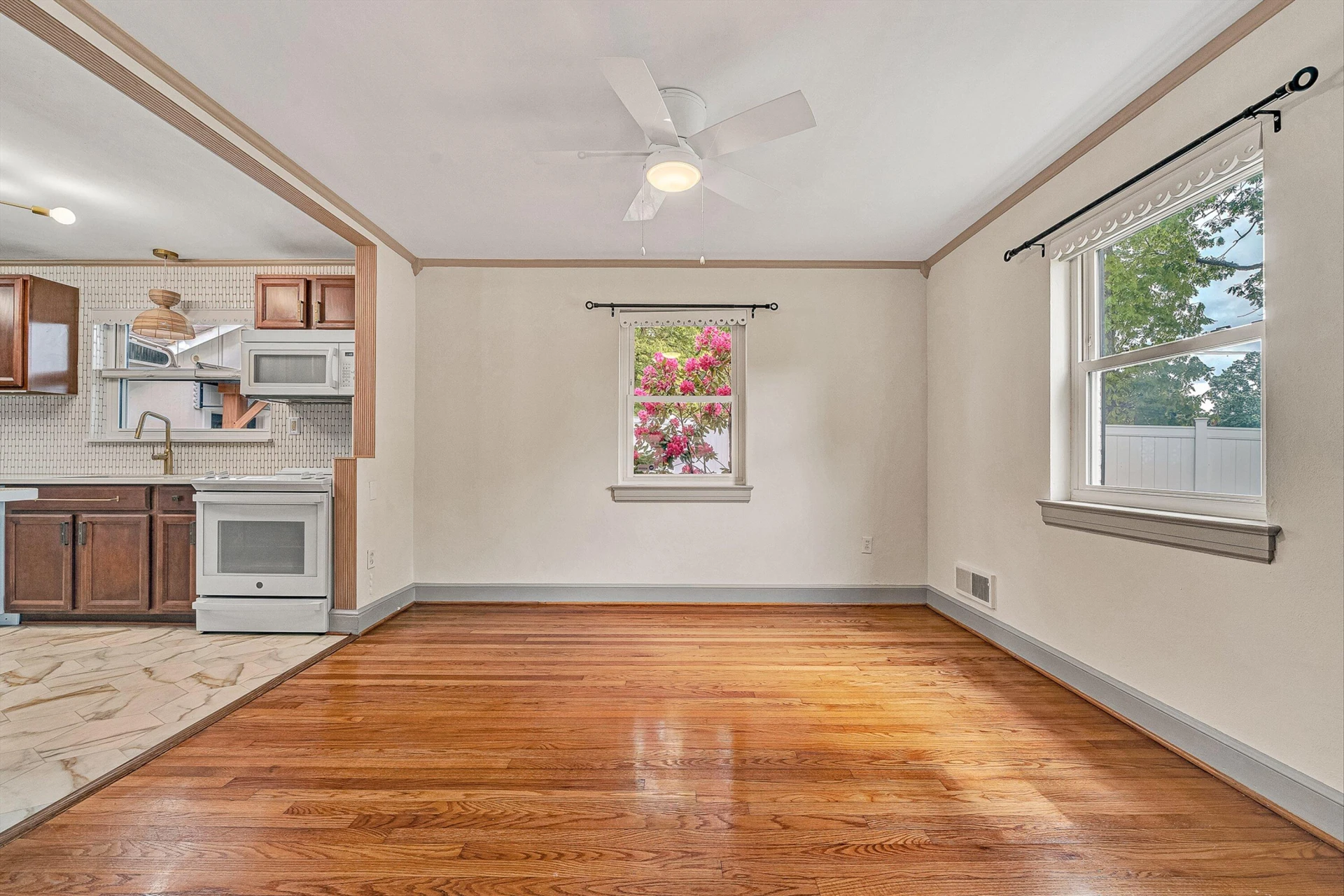 3337 Woodland DR SW - Photo 9