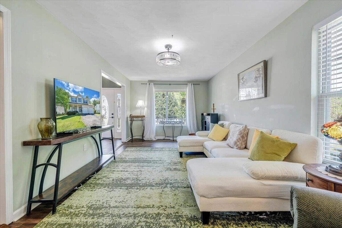 4626 Nevis DR - Photo 17