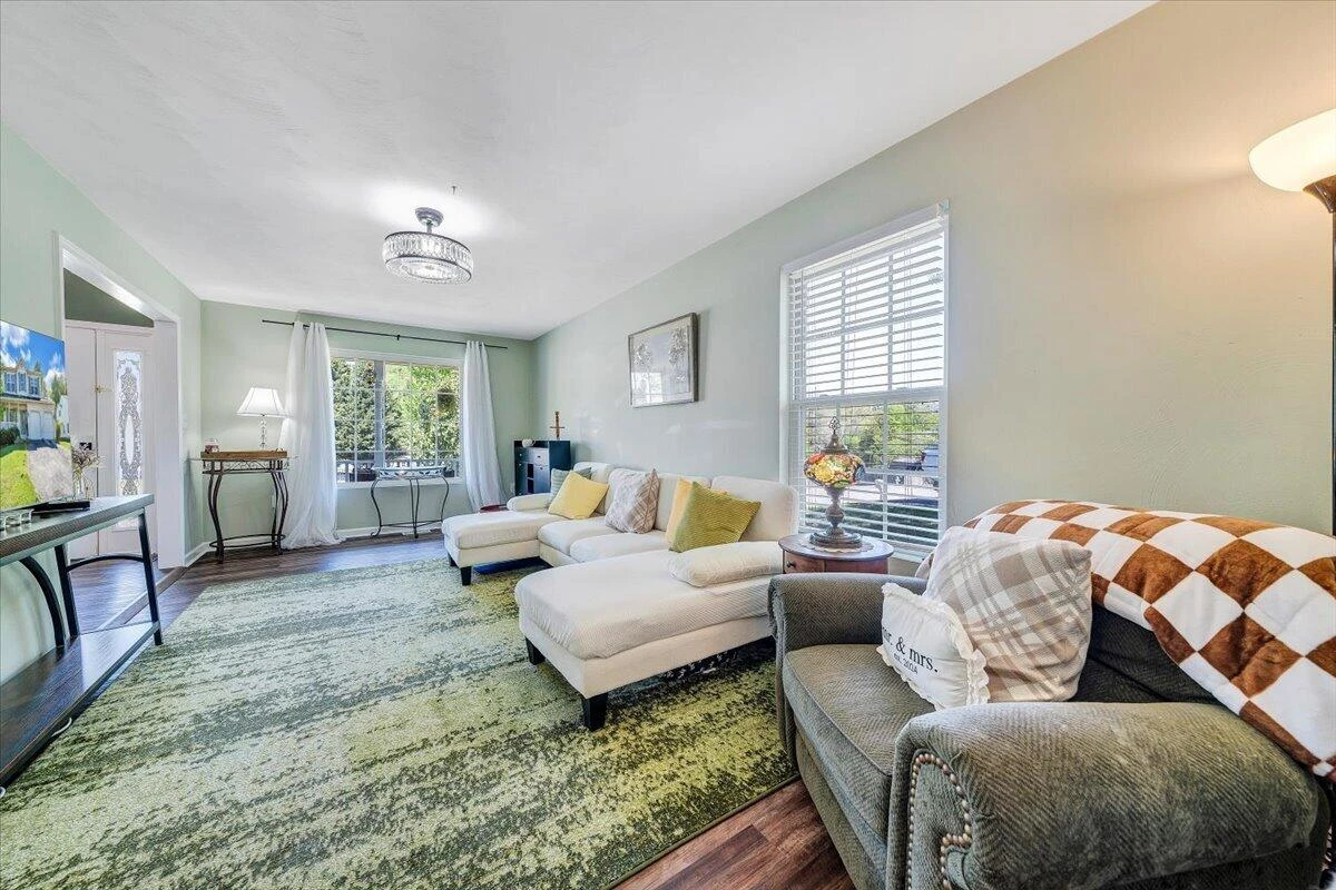 4626 Nevis DR - Photo 18