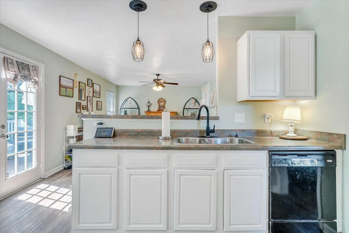 4626 Nevis DR - Photo 21