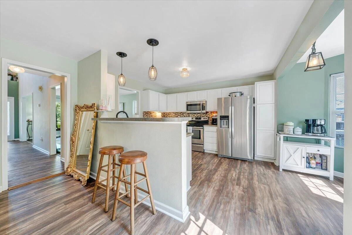 4626 Nevis DR - Photo 27