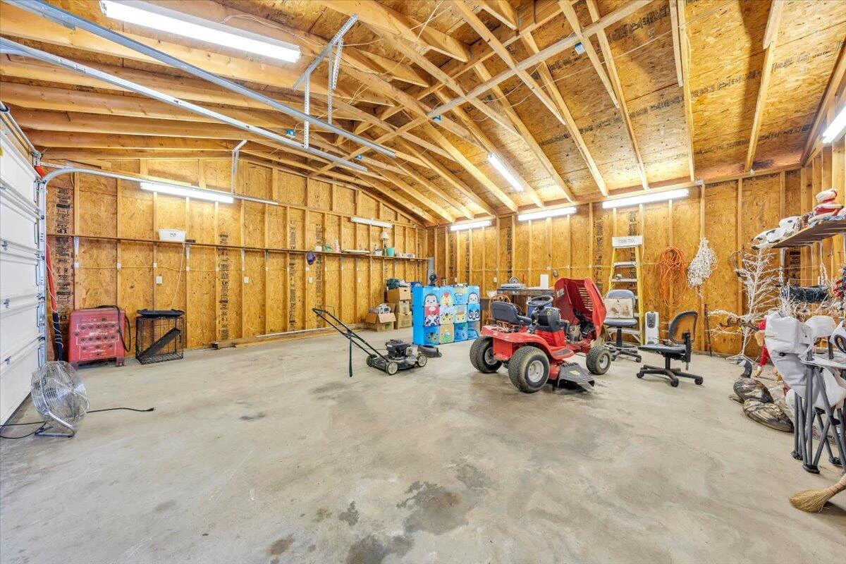 4760 PEACH TREE DR NW - Photo 35
