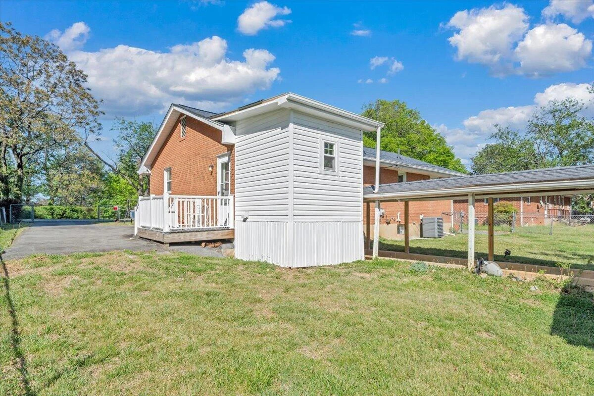 4760 PEACH TREE DR NW - Photo 39