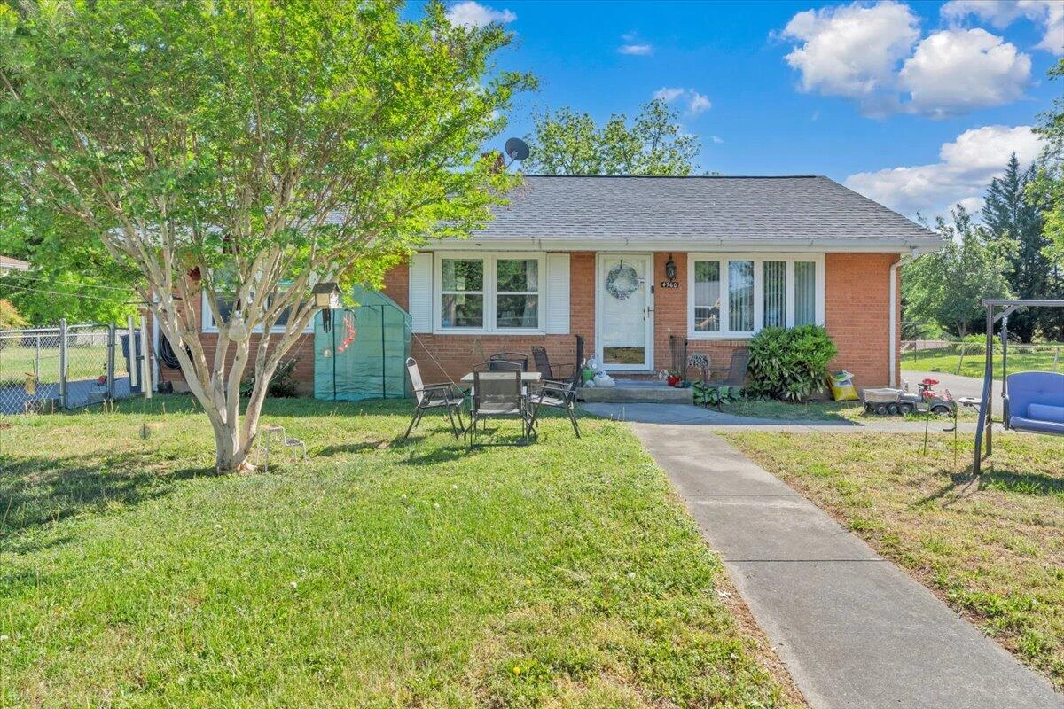 4760 PEACH TREE DR NW - Photo 44