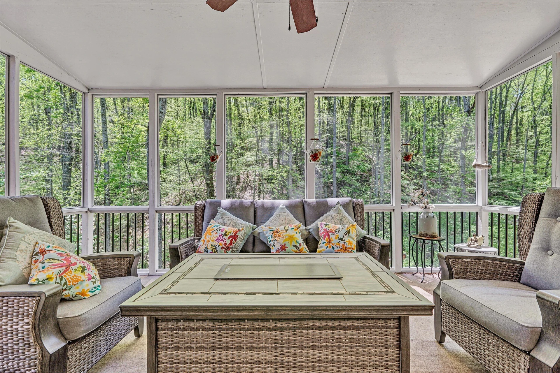6516 Hidden Woods DR - Photo 18