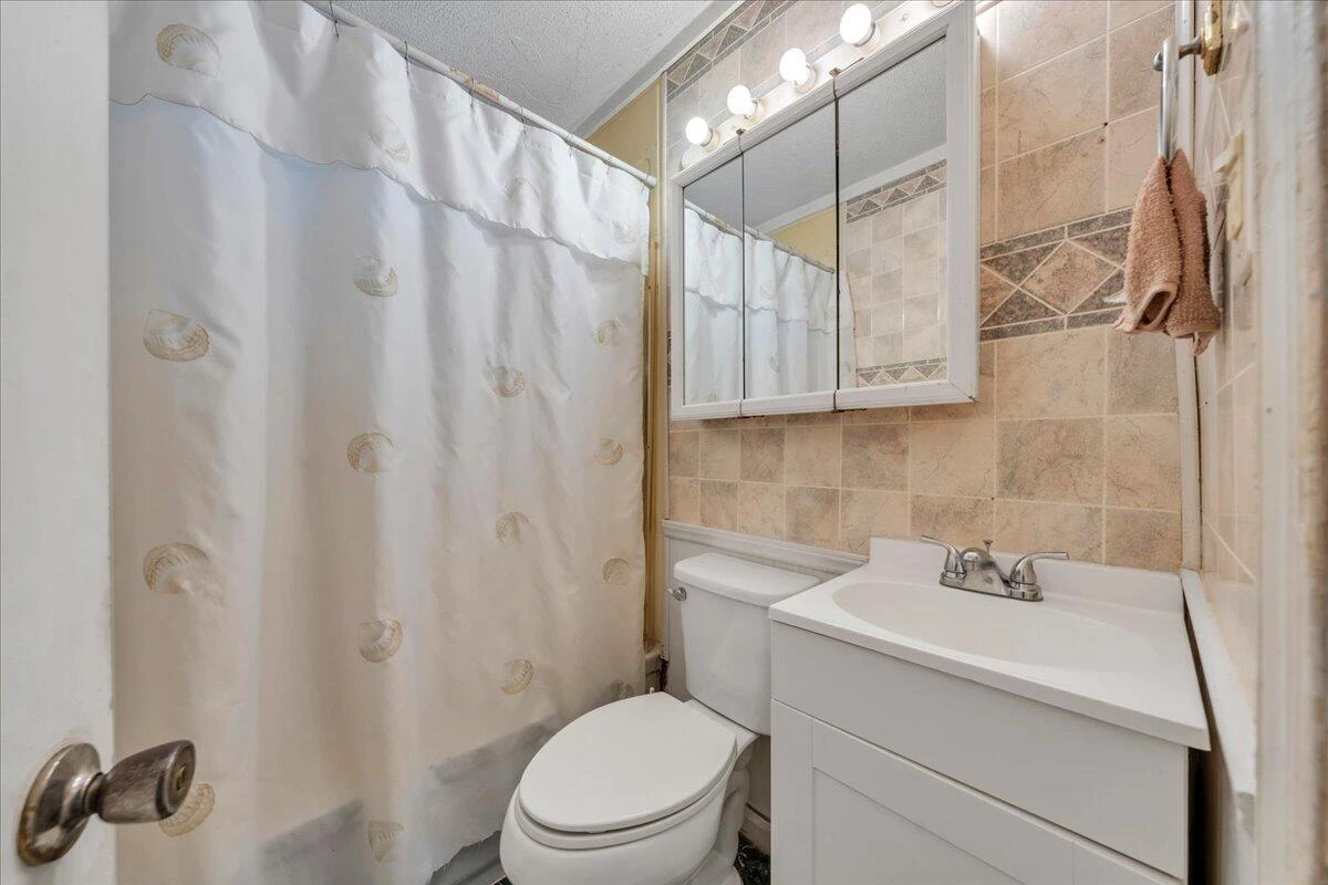 2426 Durham ST NW - Photo 14