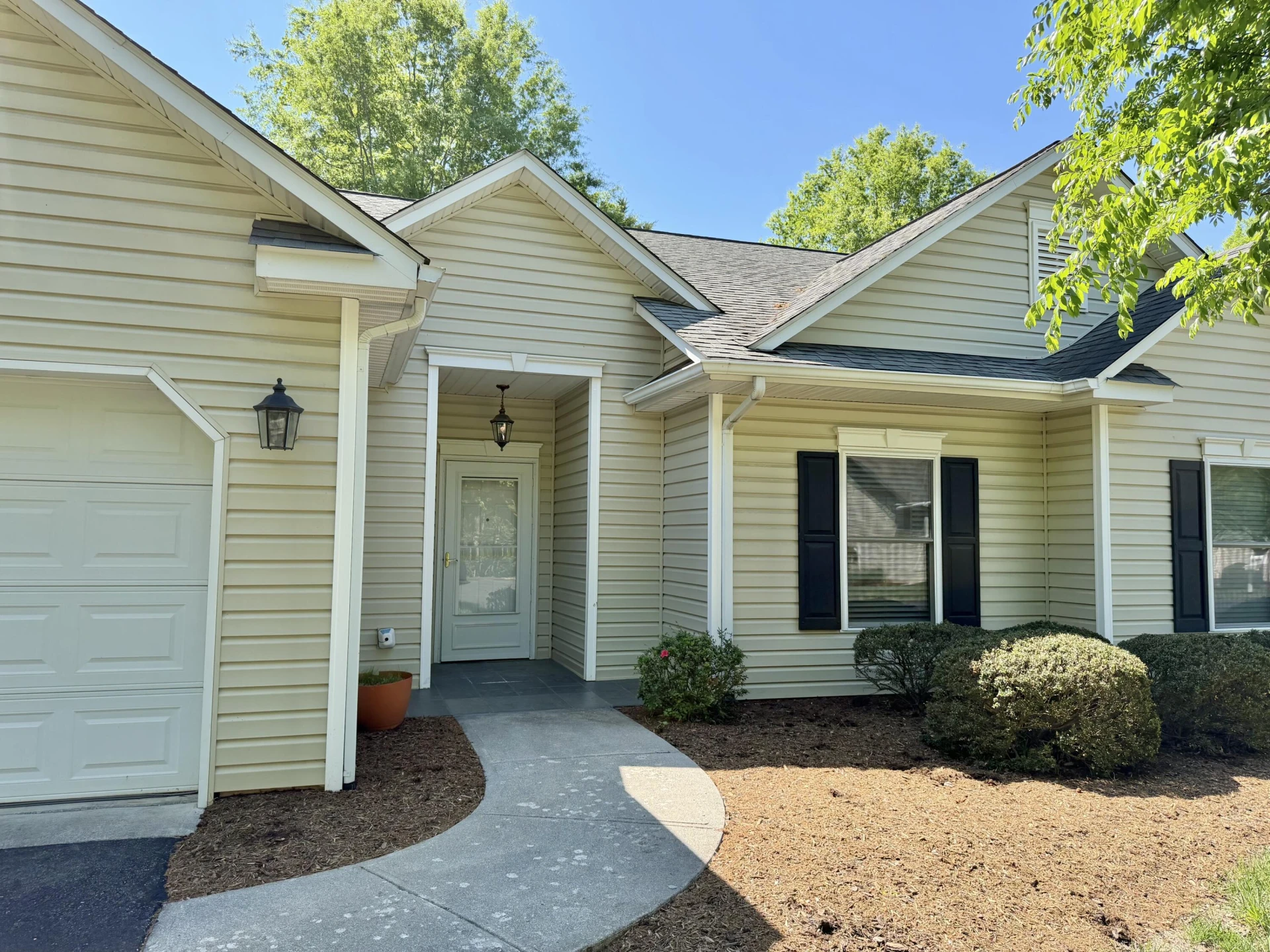 76 Fairway Oaks DR - Photo 2