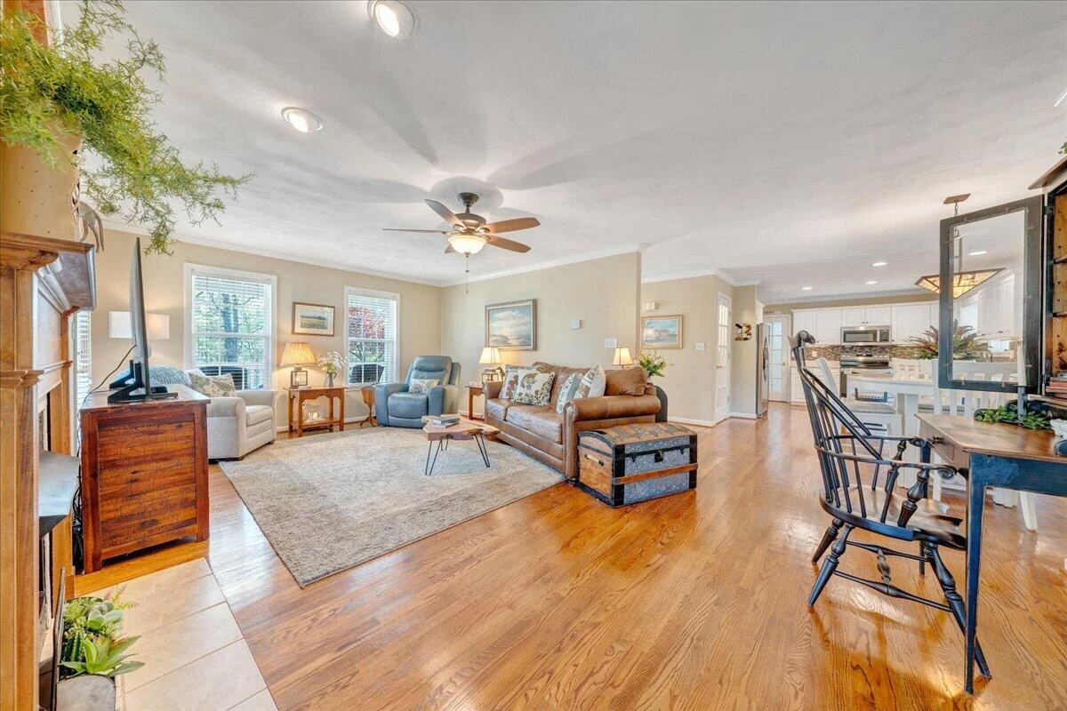 6190 Back Creek RD - Photo 15