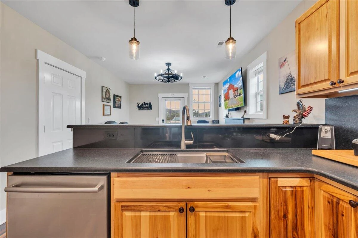 9651 Bent Mountain RD - Photo 11