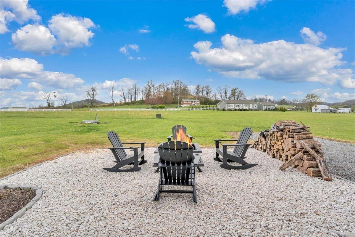 9651 Bent Mountain RD - Photo 27