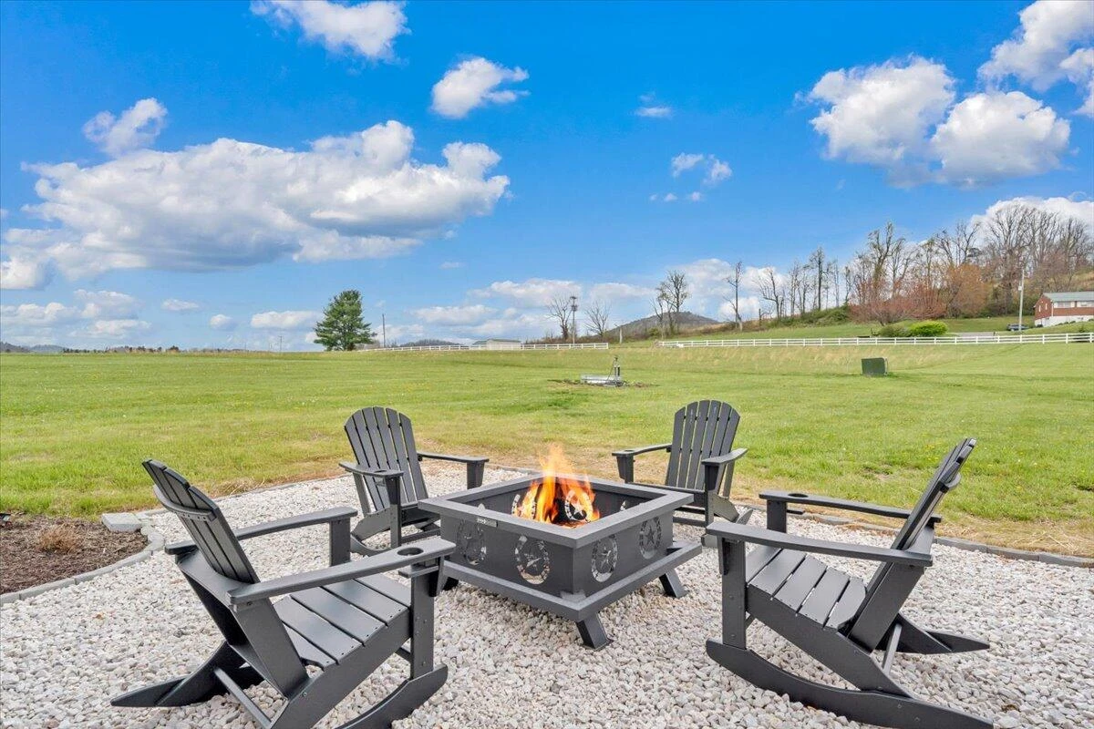 9651 Bent Mountain RD - Photo 28