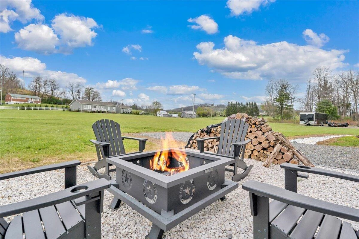 9651 Bent Mountain RD - Photo 29