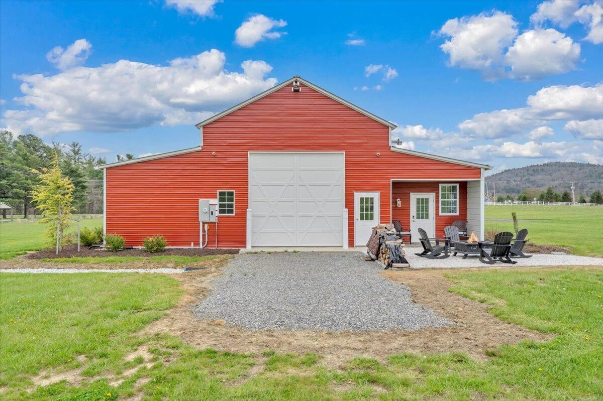 9651 Bent Mountain RD - Photo 32