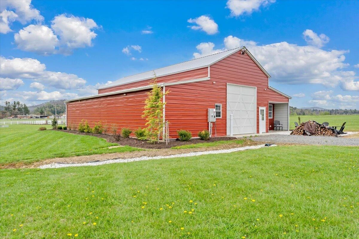 9651 Bent Mountain RD - Photo 35
