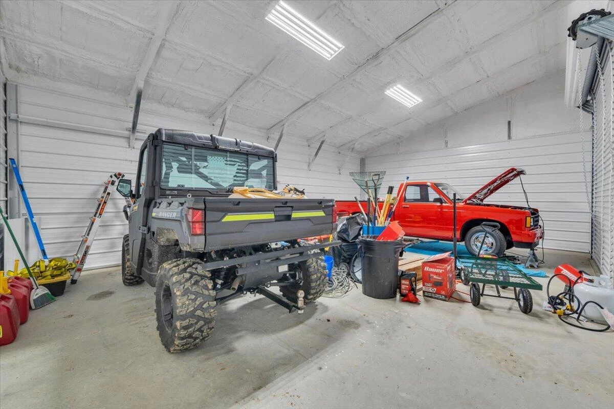 9651 Bent Mountain RD - Photo 39