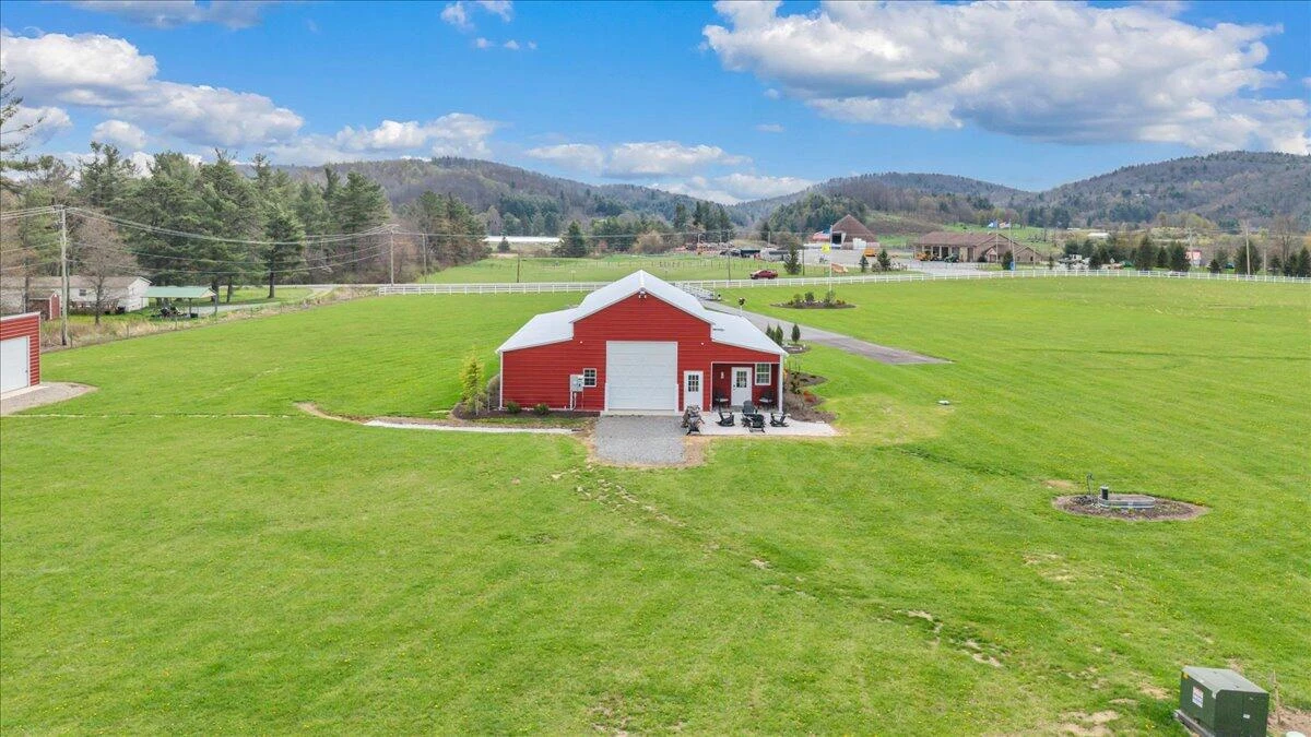 9651 Bent Mountain RD - Photo 48