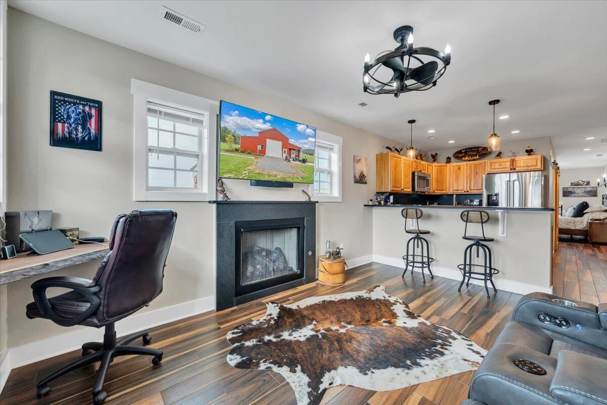 9651 Bent Mountain RD - Photo 5
