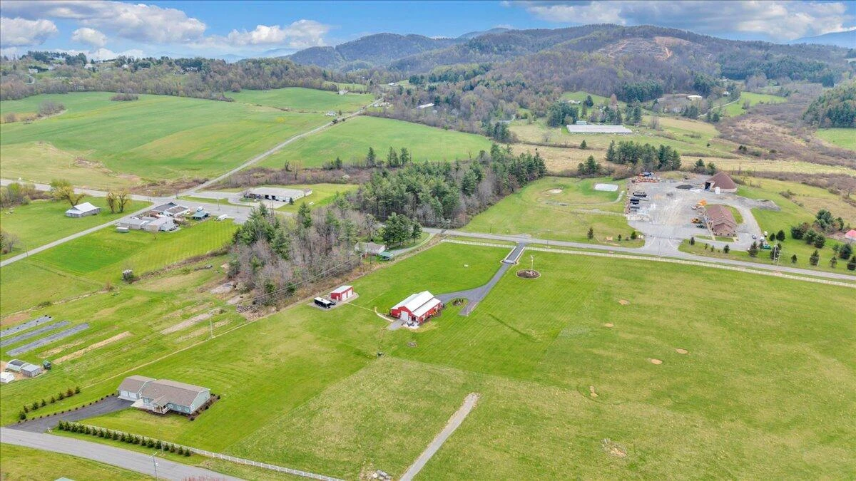 9651 Bent Mountain RD - Photo 53