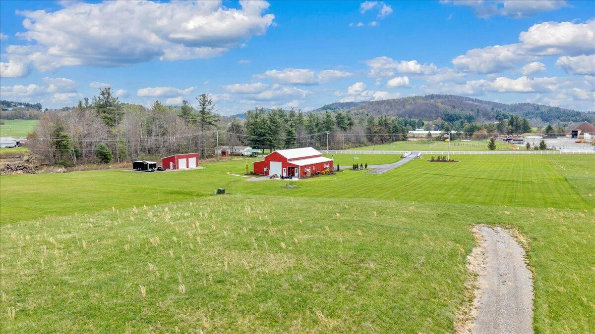 9651 Bent Mountain RD - Photo 54
