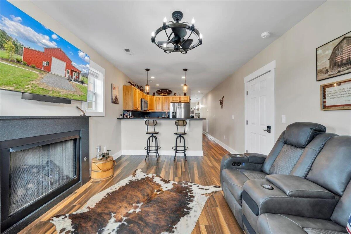9651 Bent Mountain RD - Photo 6