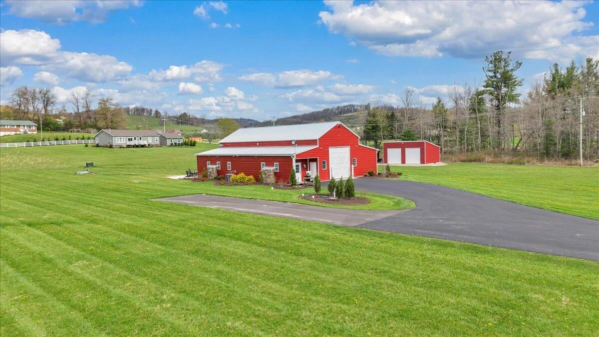 9651 Bent Mountain RD - Photo 61