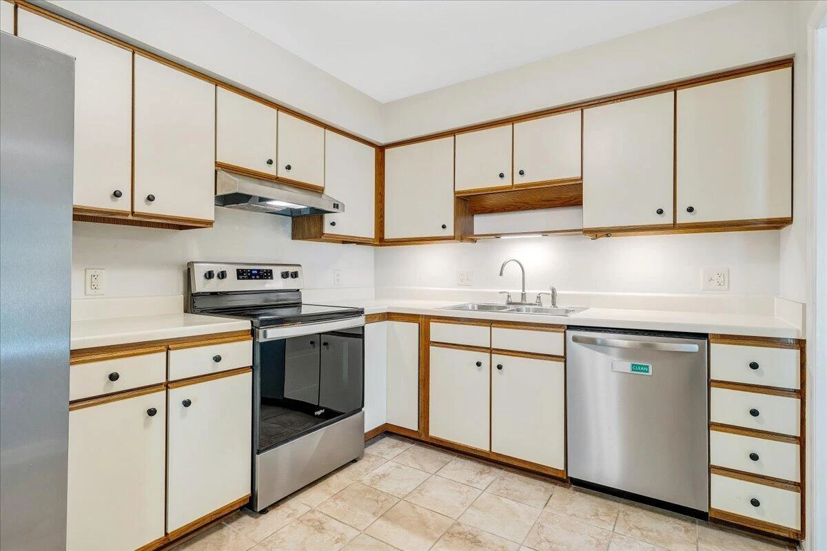 7206 Red Cedar CIR - Photo 13