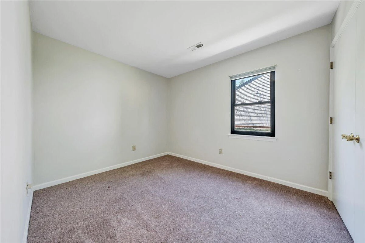 7206 Red Cedar CIR - Photo 17