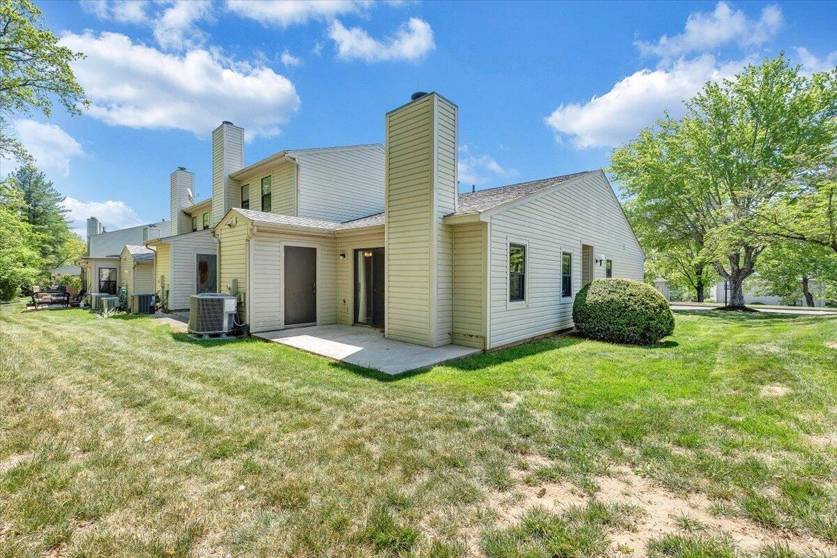7206 Red Cedar CIR - Photo 29