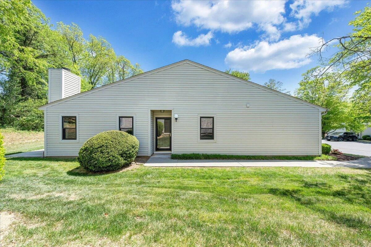 7206 Red Cedar CIR - Photo 3