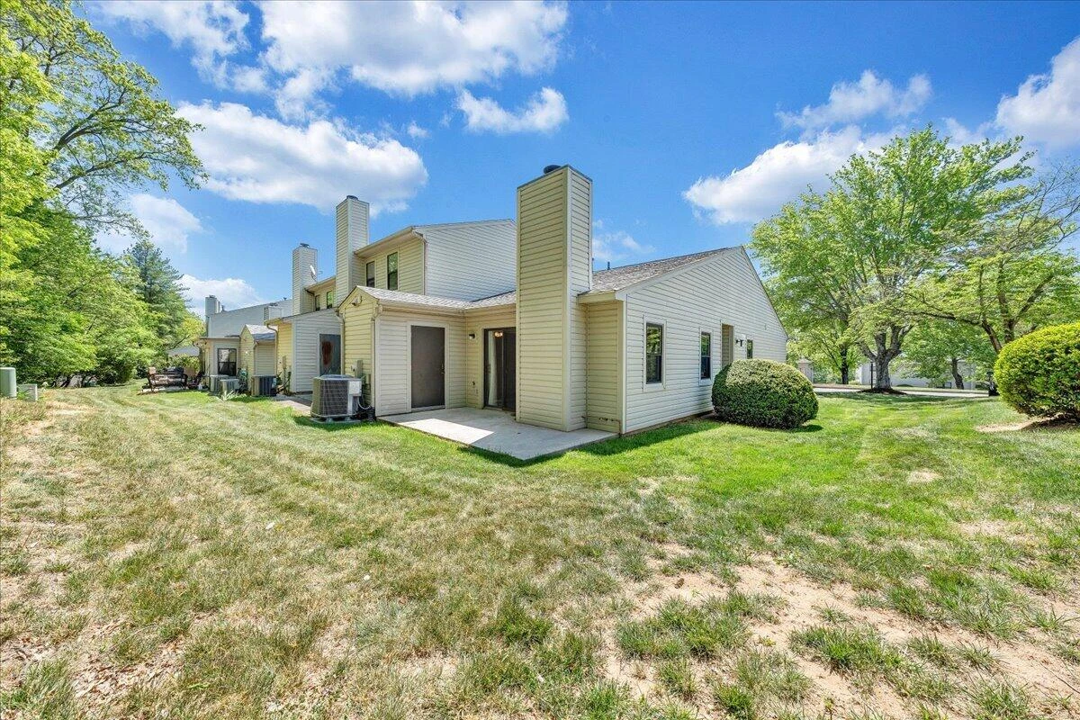 7206 Red Cedar CIR - Photo 30