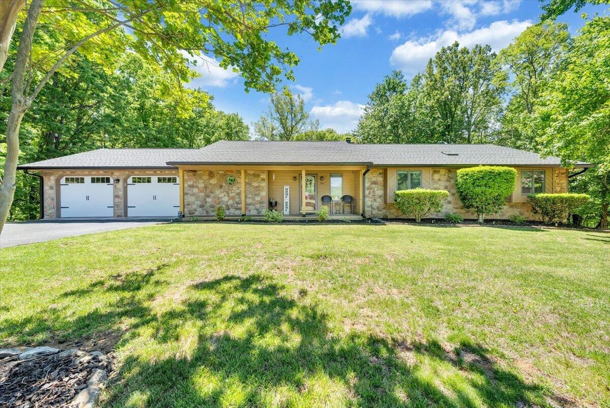 106 Knoll CT