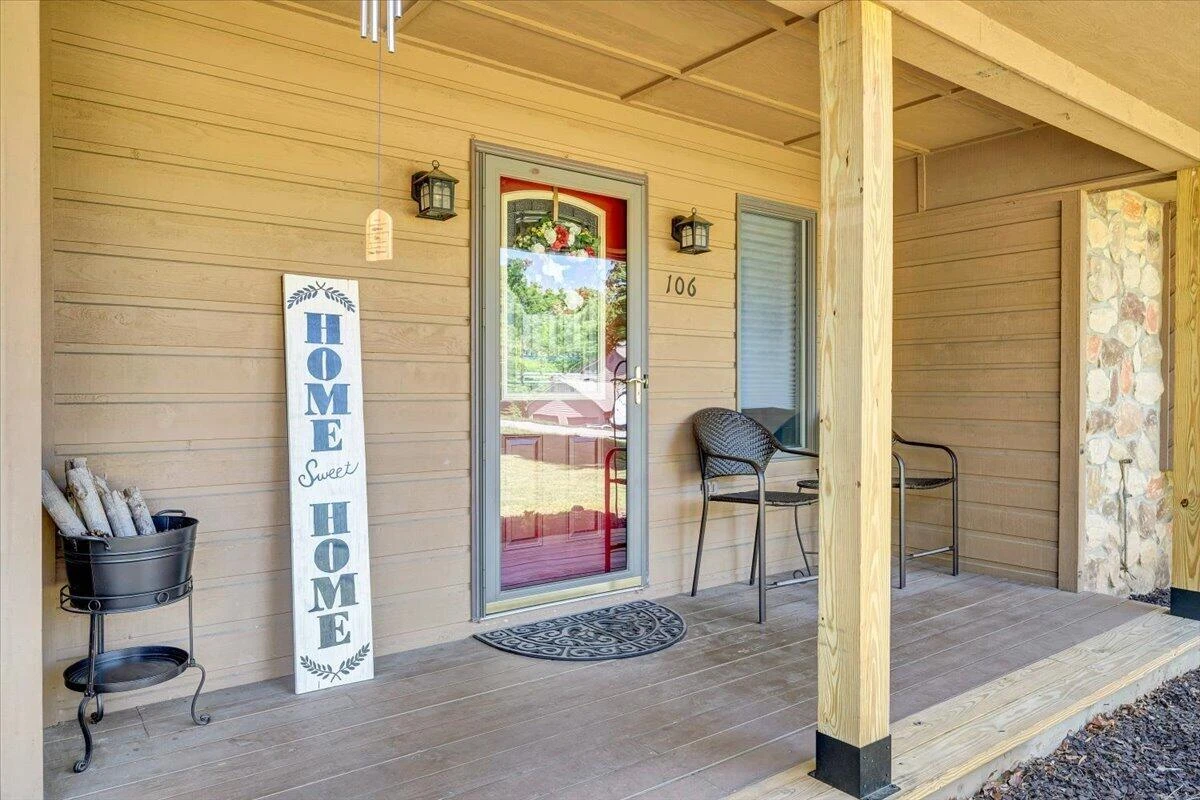 106 Knoll CT - Photo 2